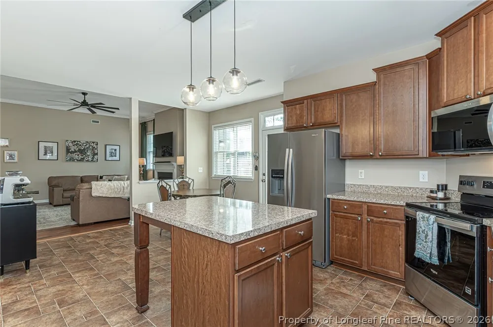 598 Heathrow Drive Spring Lake, NC 28390