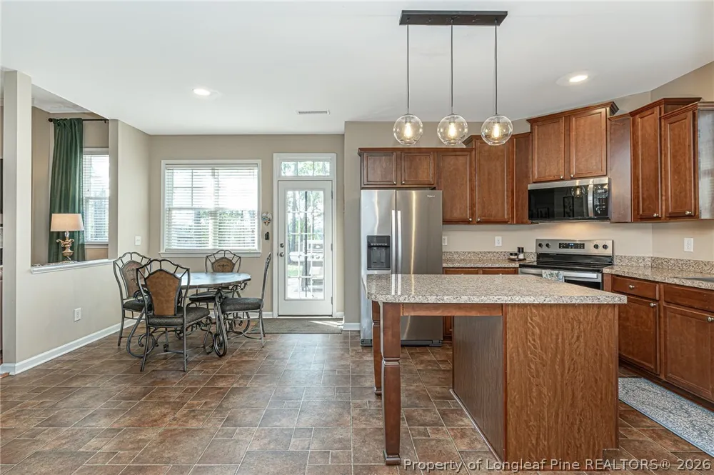 598 Heathrow Drive Spring Lake, NC 28390
