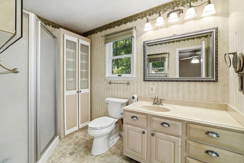 27 Dogwood Hollar Lane Hayesville, NC 28904
