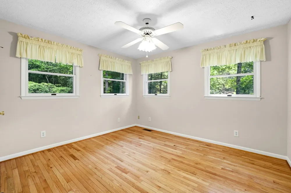 27 Dogwood Hollar Lane Hayesville, NC 28904