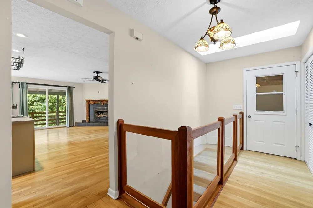 27 Dogwood Hollar Lane Hayesville, NC 28904