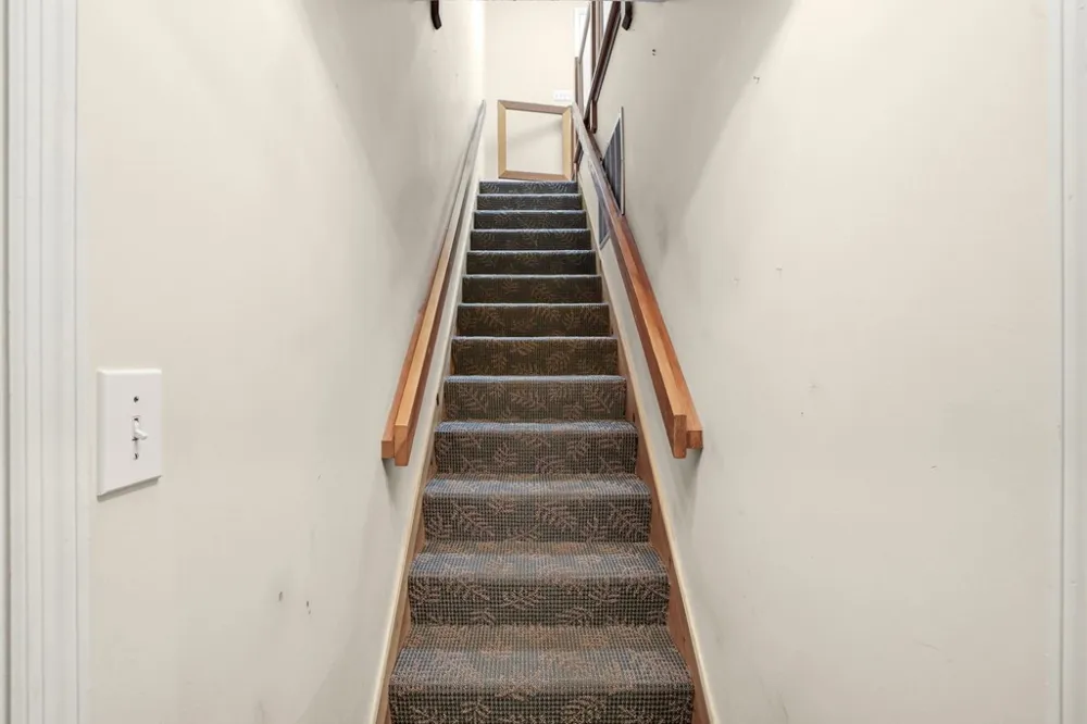 27 Dogwood Hollar Lane Hayesville, NC 28904