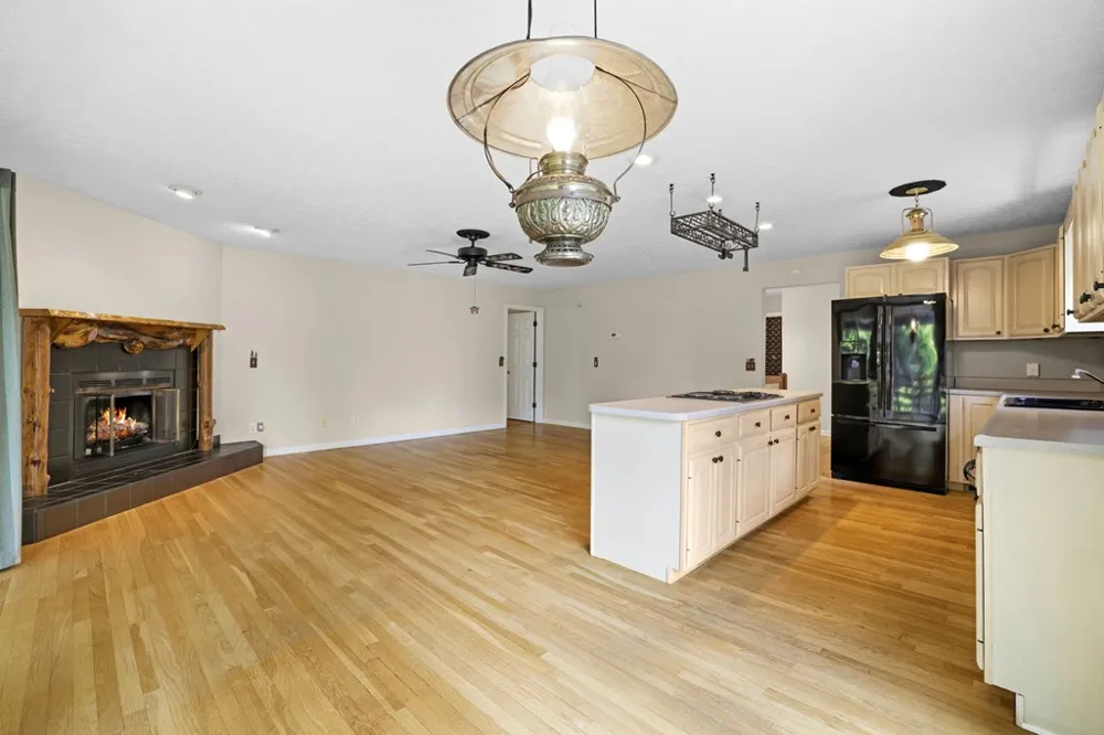 27 Dogwood Hollar Lane Hayesville, NC 28904