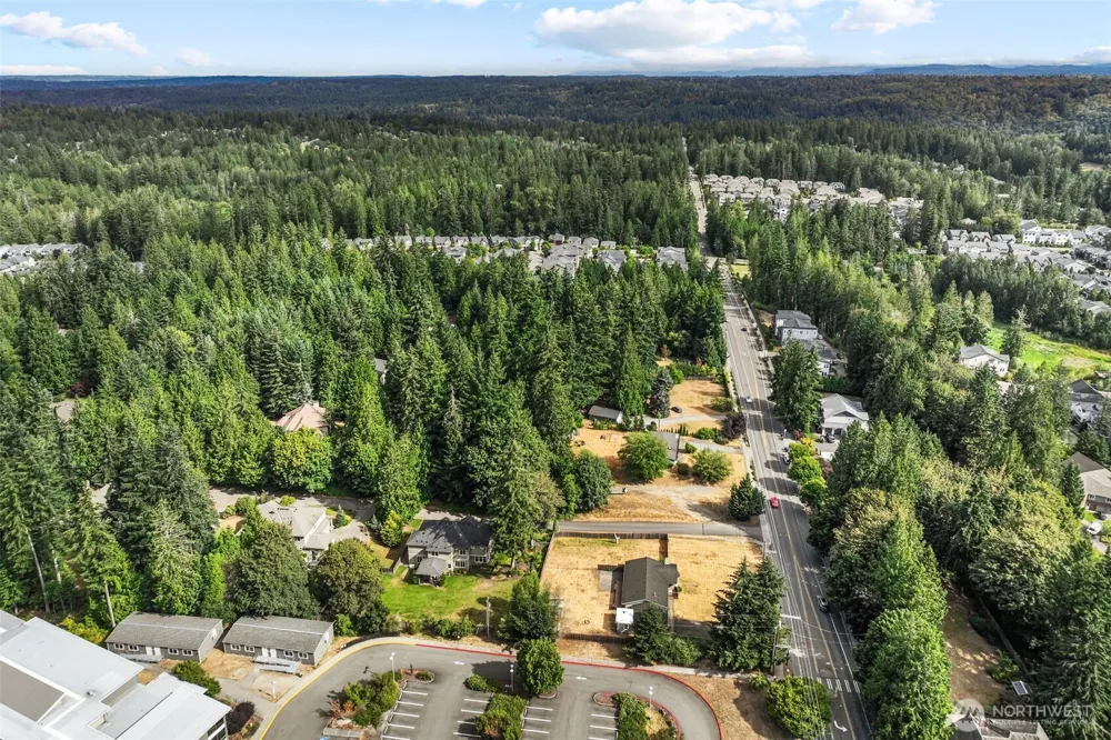 1215 244th Avenue NE Sammamish, WA 98074