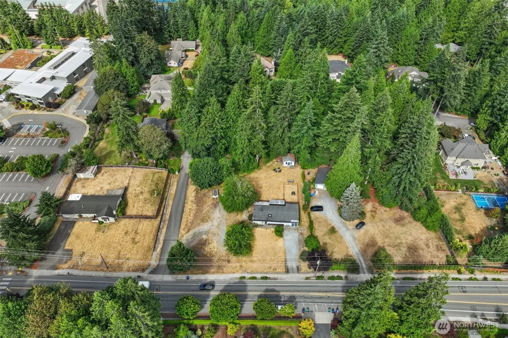 1215 244th Avenue NE Sammamish, WA 98074