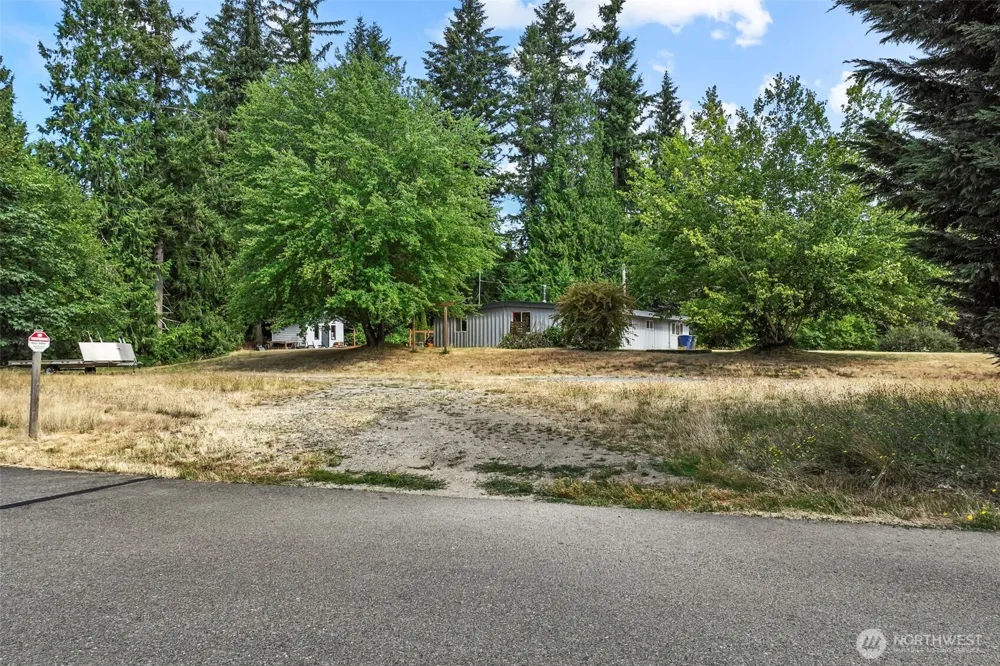 1215 244th Avenue NE Sammamish, WA 98074