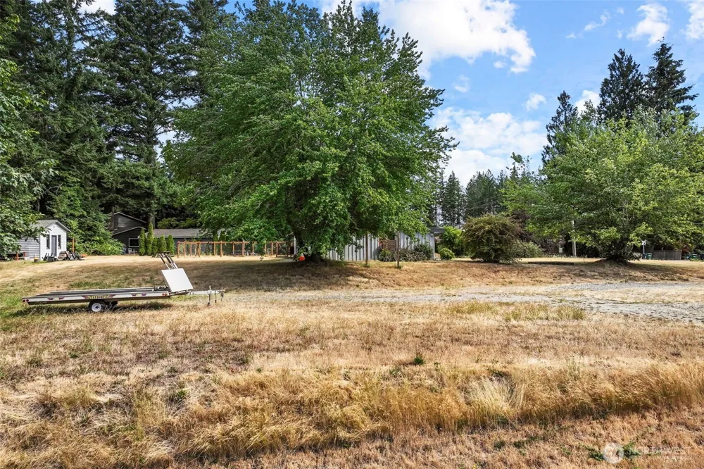 1215 244th Avenue NE Sammamish, WA 98074