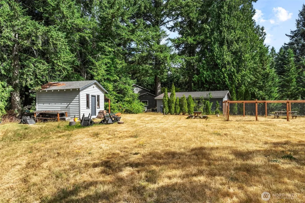 1215 244th Avenue NE Sammamish, WA 98074