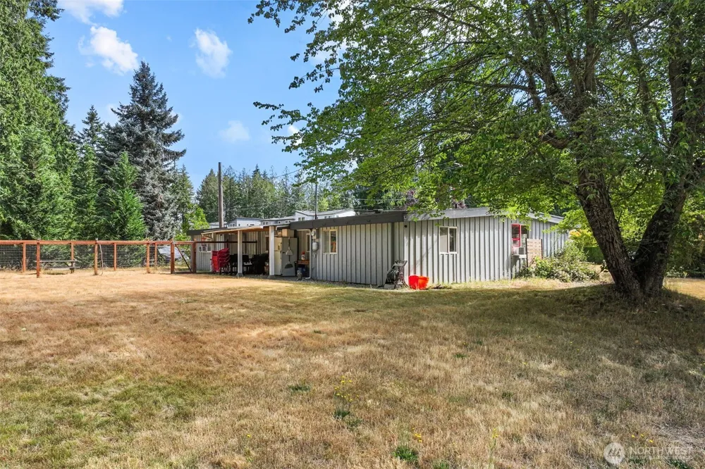 1215 244th Avenue NE Sammamish, WA 98074