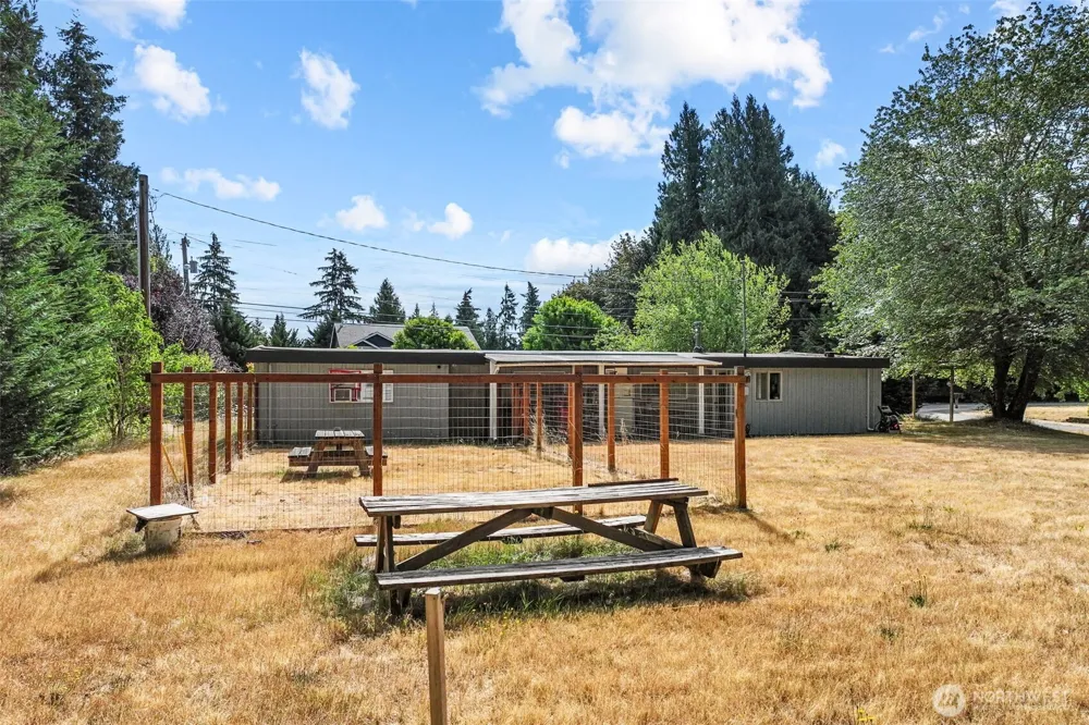 1215 244th Avenue NE Sammamish, WA 98074