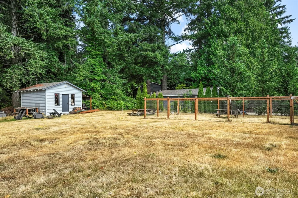 1215 244th Avenue NE Sammamish, WA 98074