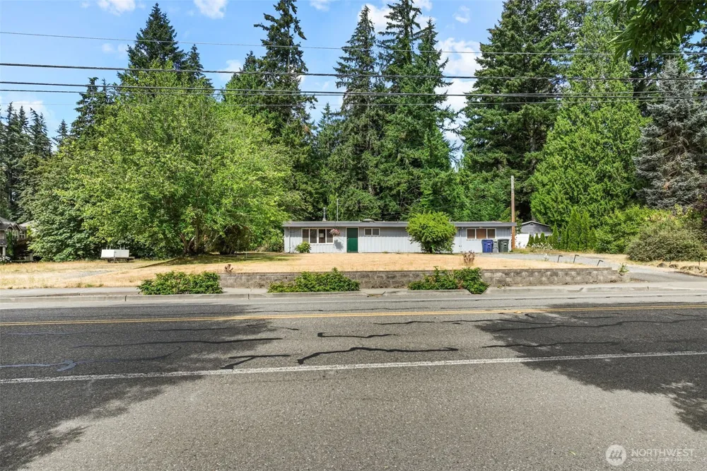 1215 244th Avenue NE Sammamish, WA 98074