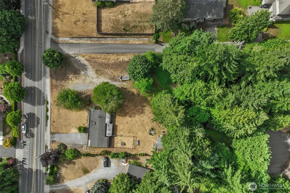 1215 244th Avenue NE Sammamish, WA 98074