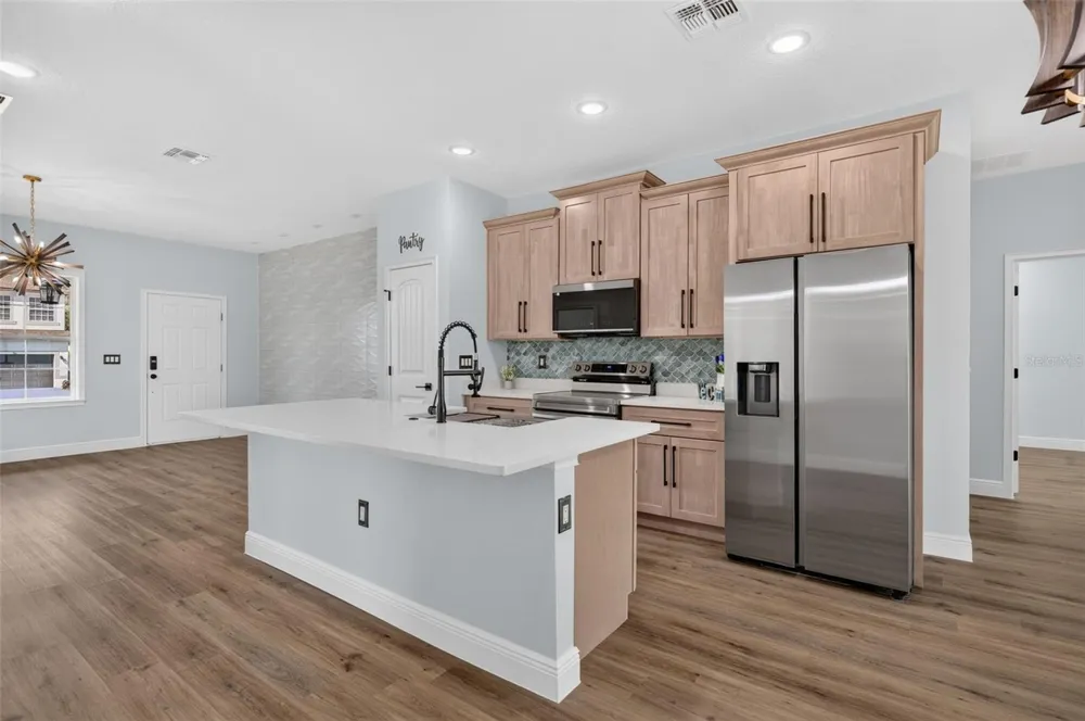 1854 SUPERIOR COURT Poinciana, FL 34759