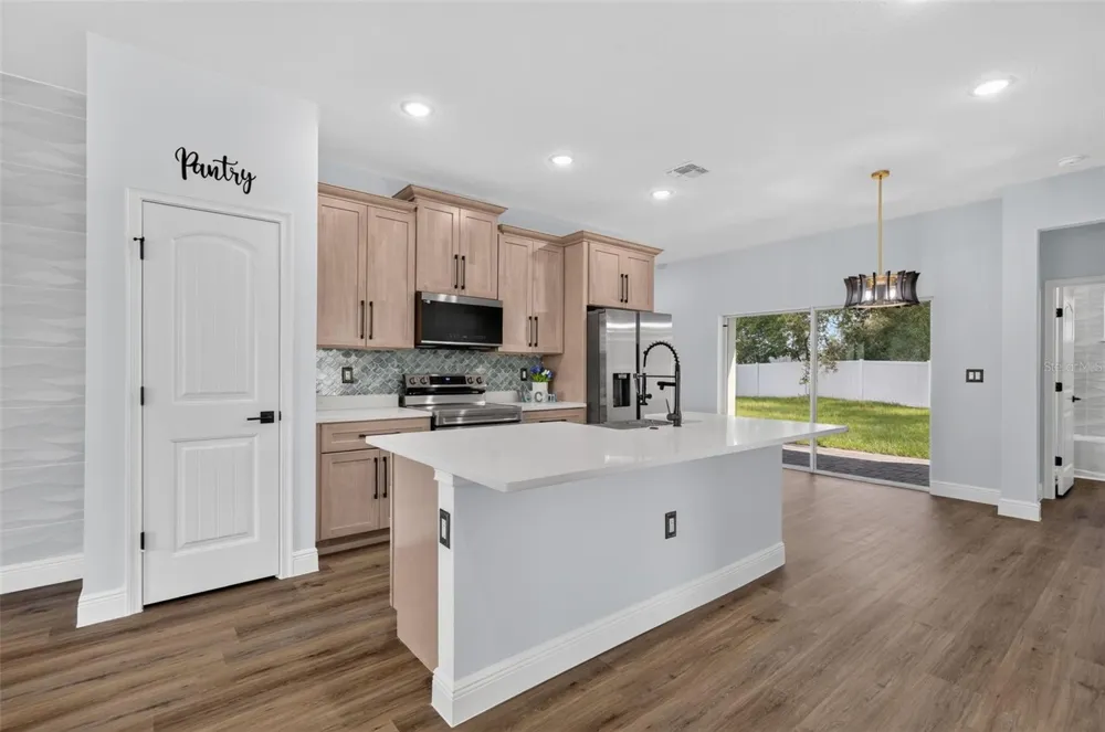 1854 SUPERIOR COURT Poinciana, FL 34759