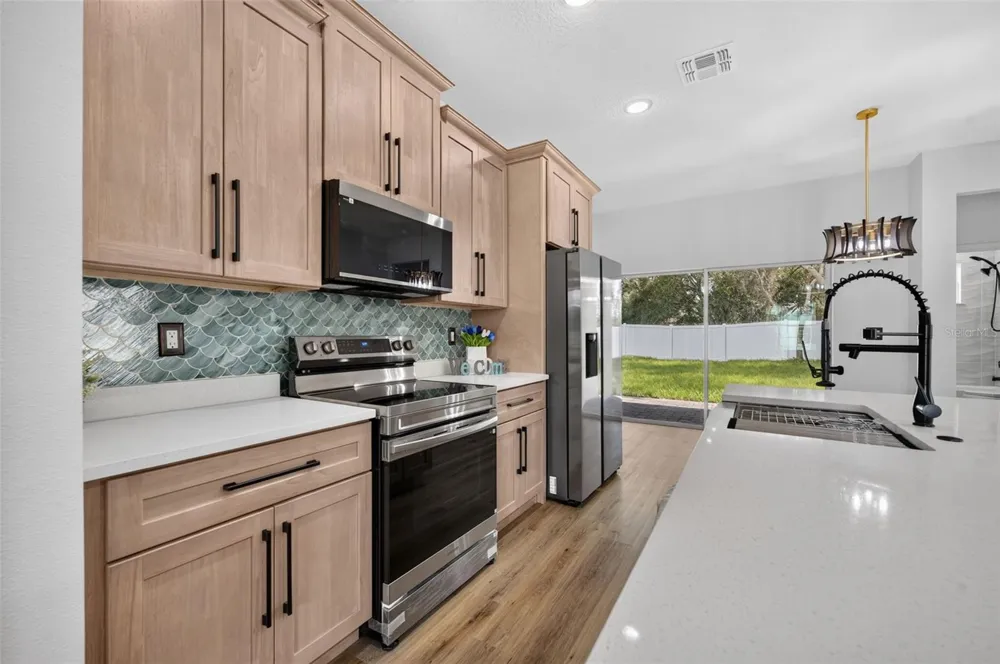 1854 SUPERIOR COURT Poinciana, FL 34759