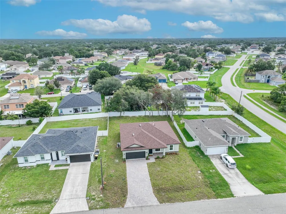 1854 SUPERIOR COURT Poinciana, FL 34759