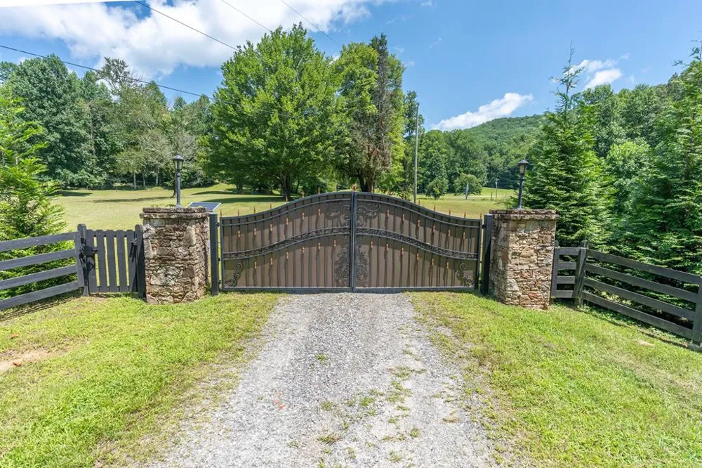 Sawyer Cove Road Hayesville, NC 28904