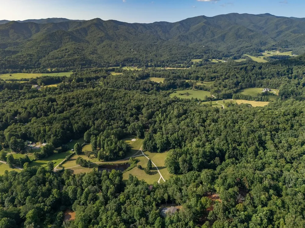 Sawyer Cove Road Hayesville, NC 28904