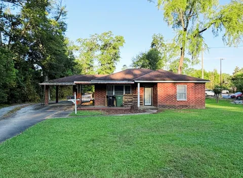 3913 Willis Road