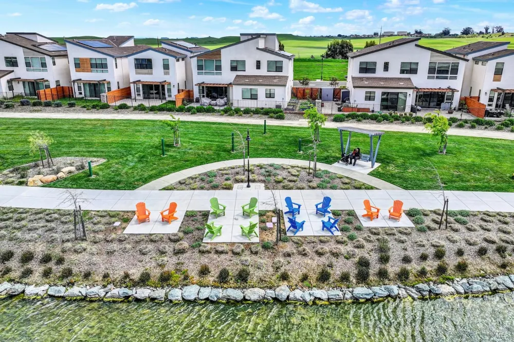 2456 Shore Vista Fairfield, CA 94533