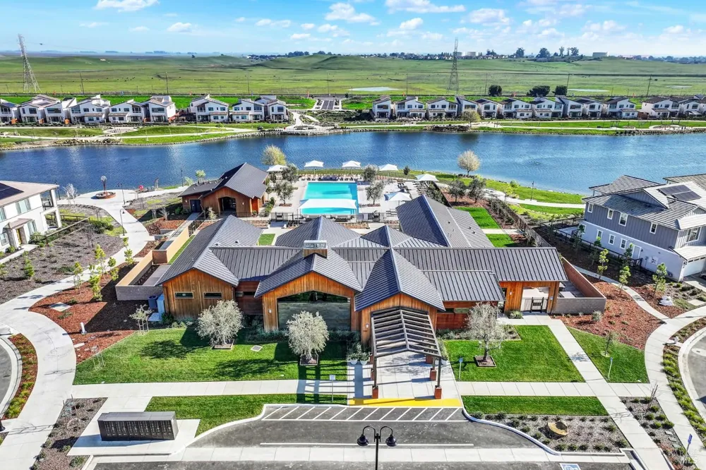 2456 Shore Vista Fairfield, CA 94533