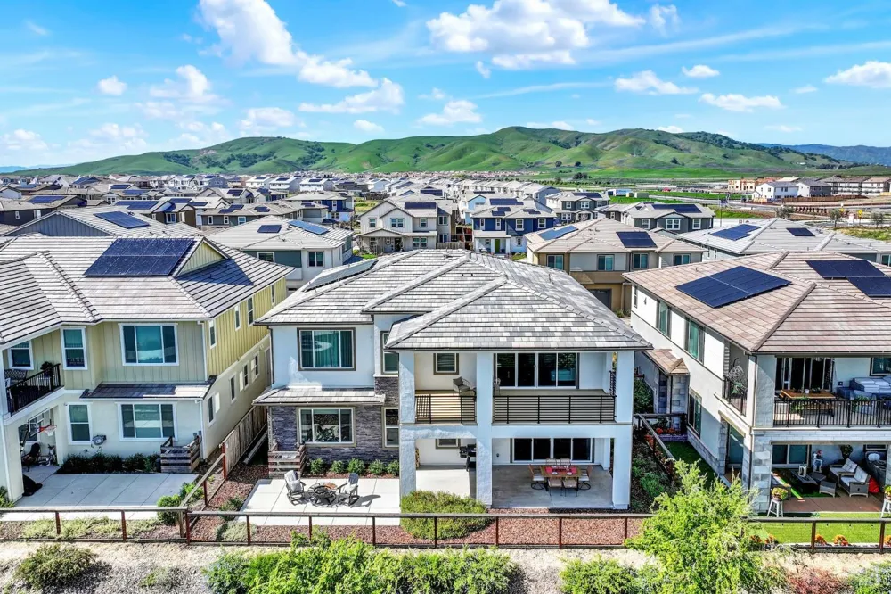 2456 Shore Vista Fairfield, CA 94533