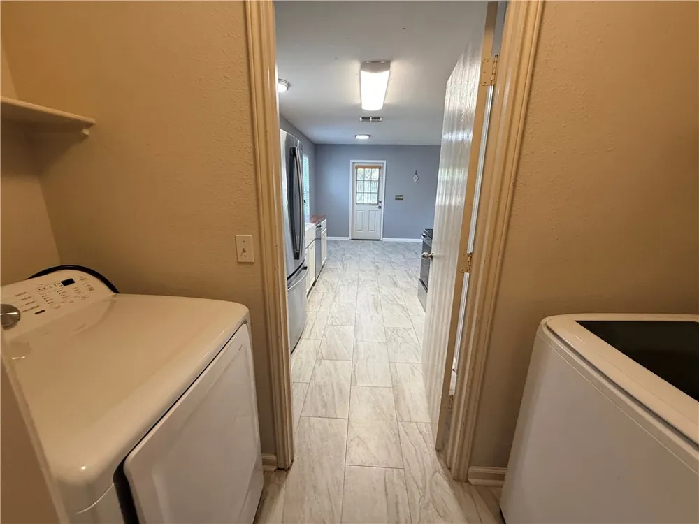 1210 Sacramento Portland, TX 78374