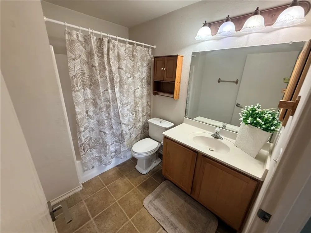 1210 Sacramento Portland, TX 78374