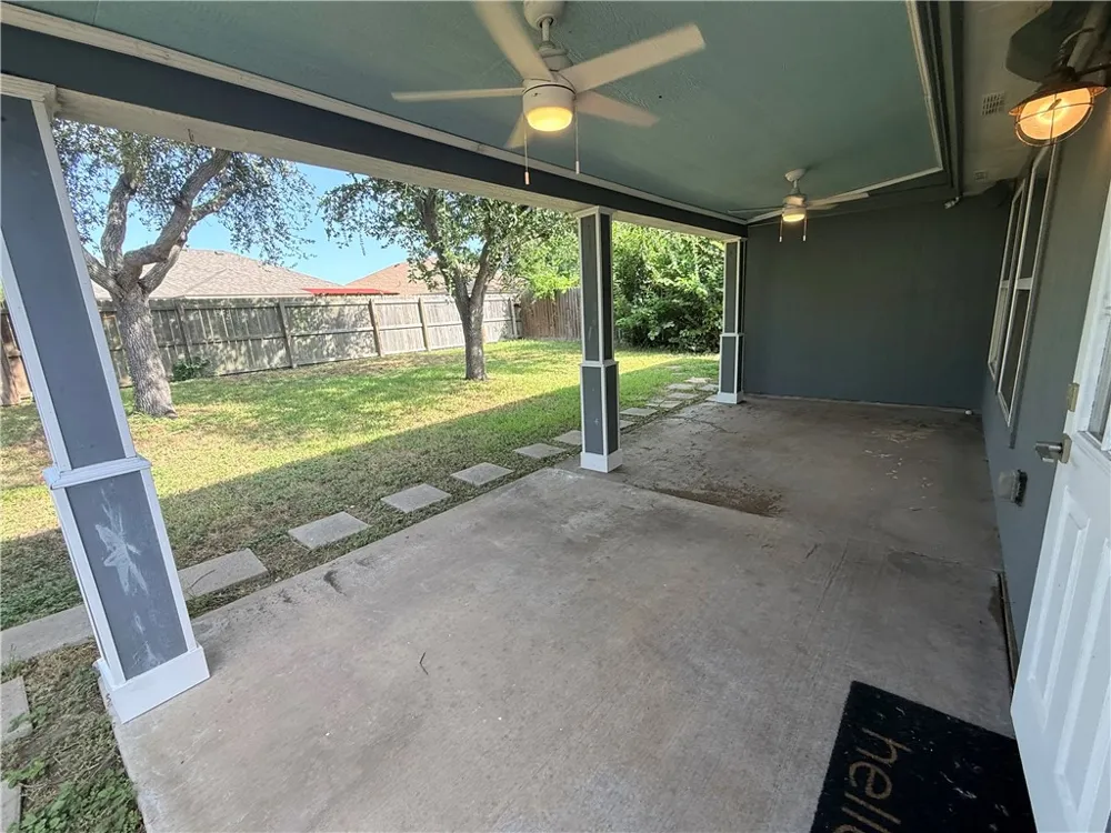 1210 Sacramento Portland, TX 78374