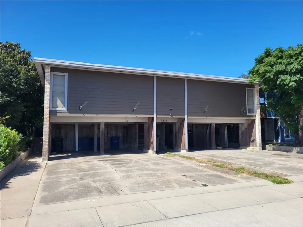 5832 Alameda Street #D Corpus Christi, TX 78412