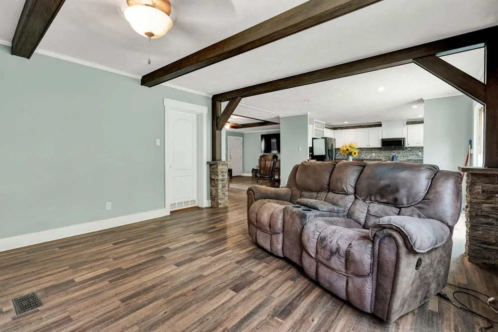 326 Mcclure Road Benton, TN 37307