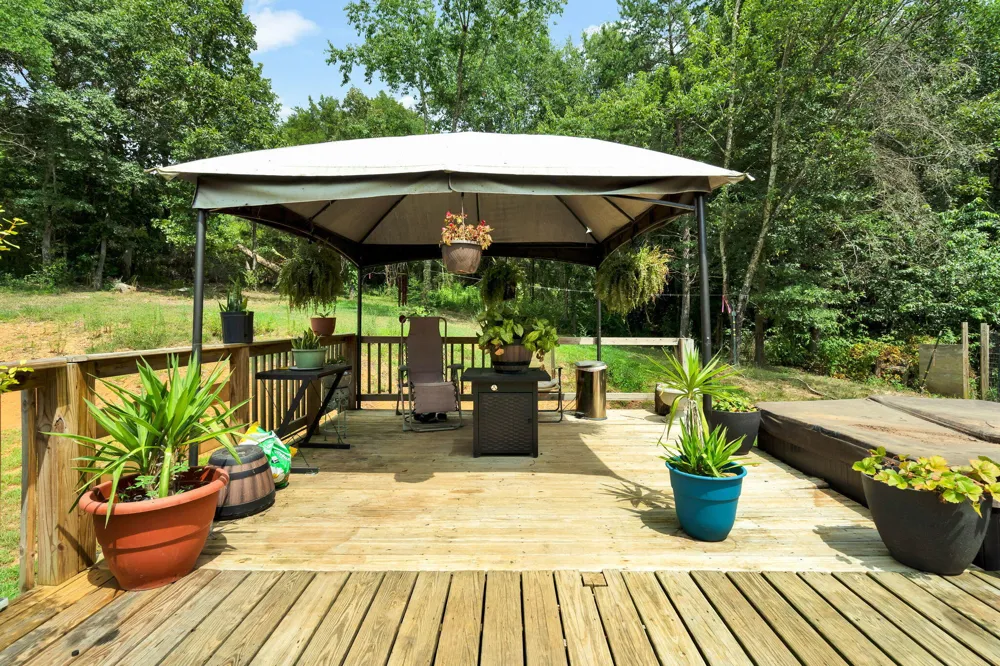 326 Mcclure Road Benton, TN 37307