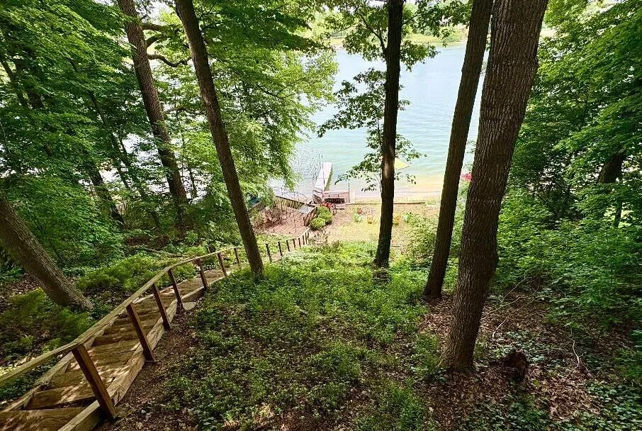 6539 Noffke Drive Caledonia, MI 49316