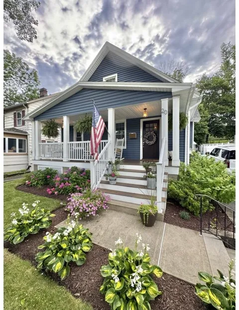 20 COLONIAL RD