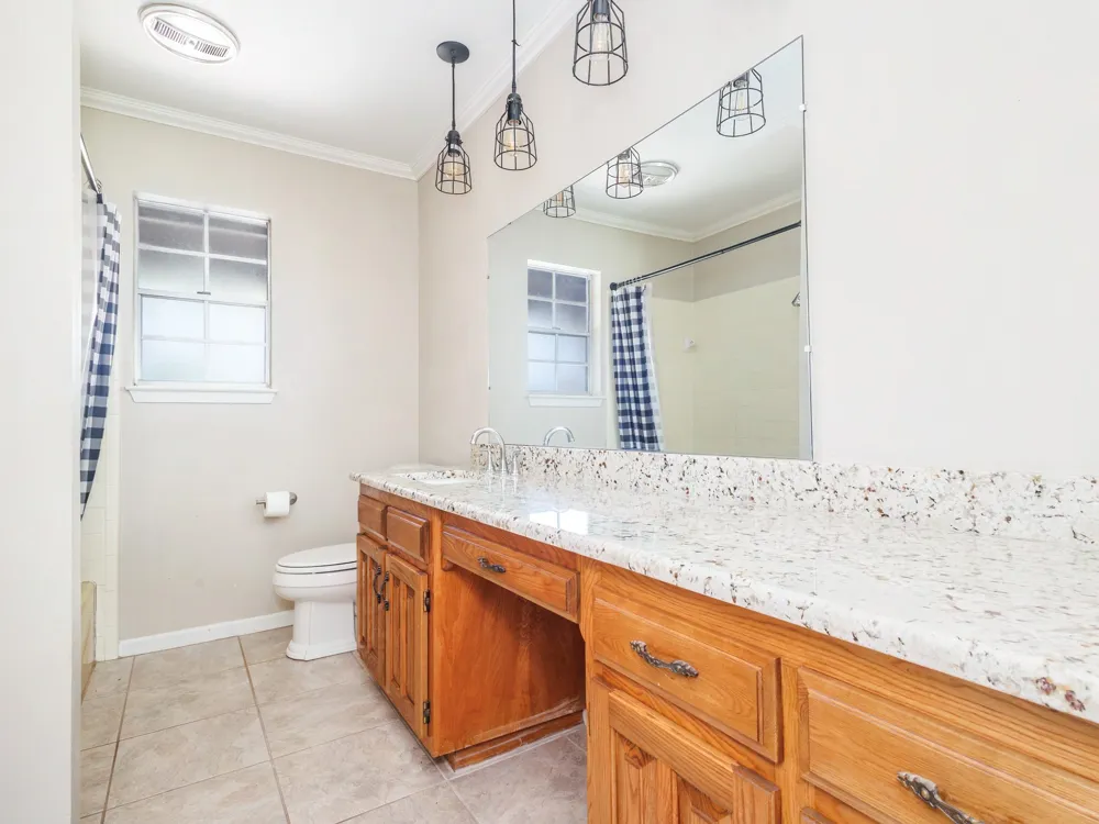 8 Canyon Creek Drive Brownwood, TX 76801