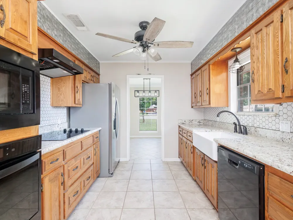 8 Canyon Creek Drive Brownwood, TX 76801