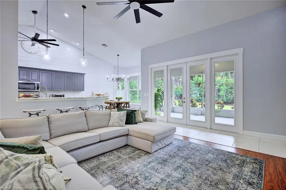 188 HUNTLEY OAKS BOULEVARD Lake Placid, FL 33852