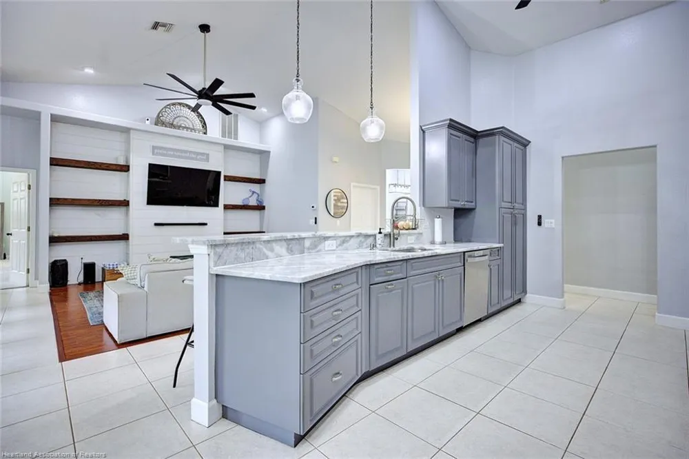 188 HUNTLEY OAKS BOULEVARD Lake Placid, FL 33852