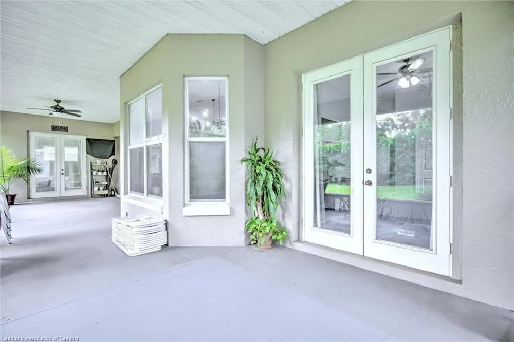 188 HUNTLEY OAKS BOULEVARD Lake Placid, FL 33852