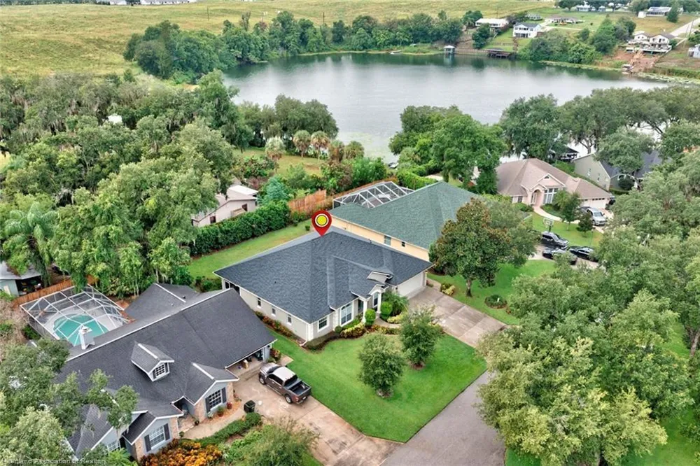 188 HUNTLEY OAKS BOULEVARD Lake Placid, FL 33852