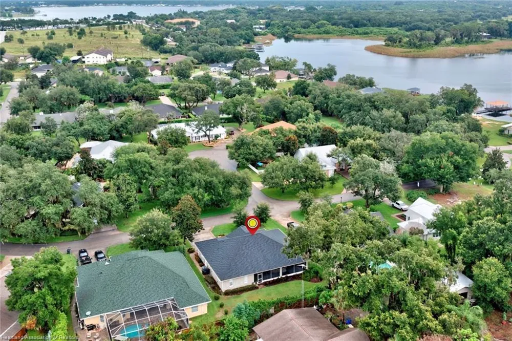 188 HUNTLEY OAKS BOULEVARD Lake Placid, FL 33852