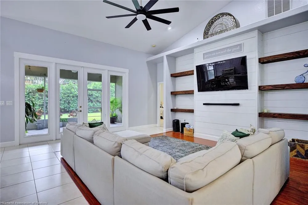 188 HUNTLEY OAKS BOULEVARD Lake Placid, FL 33852