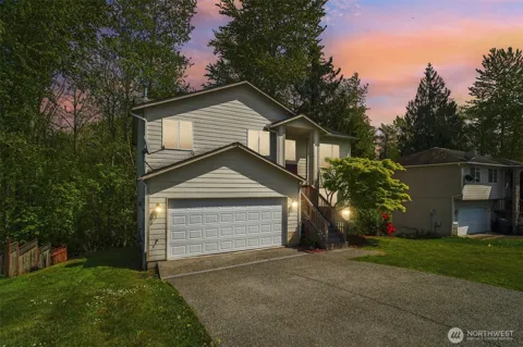 3203 Lake Drive