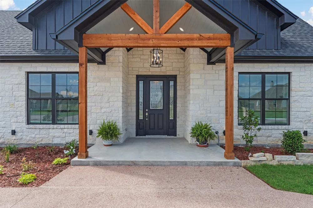 113 Water View Lane Robinson, TX 76706