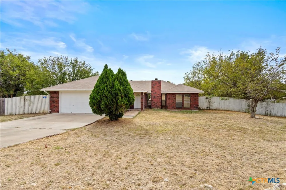 180 County Road 4933 Kempner, TX 76539