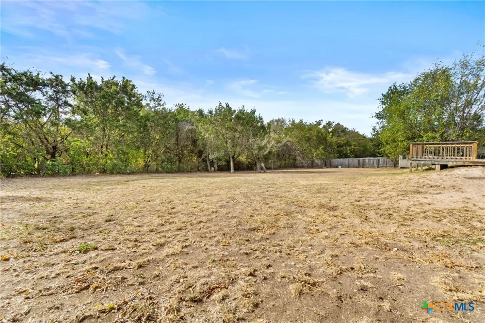 180 County Road 4933 Kempner, TX 76539