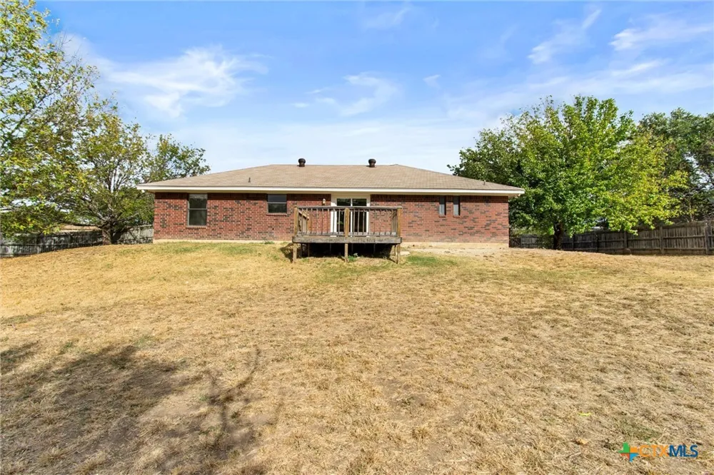 180 County Road 4933 Kempner, TX 76539