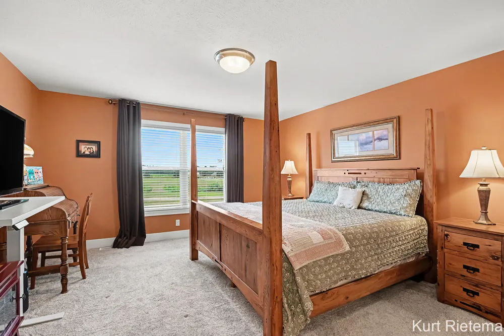 3482 S Riverwalk Drive Hamilton, MI 49419