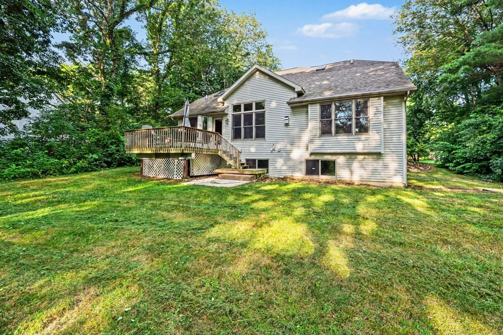 7220 Stoney Creek Drive Augusta, MI 49012